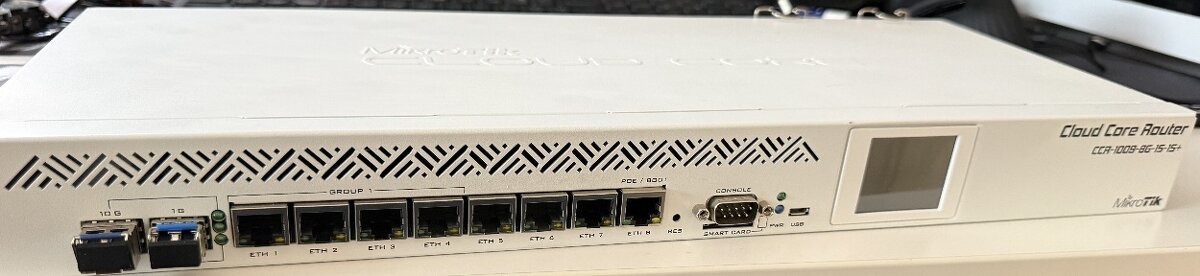 Mikrotik CCR1009-8G-1S-1S+ - 2