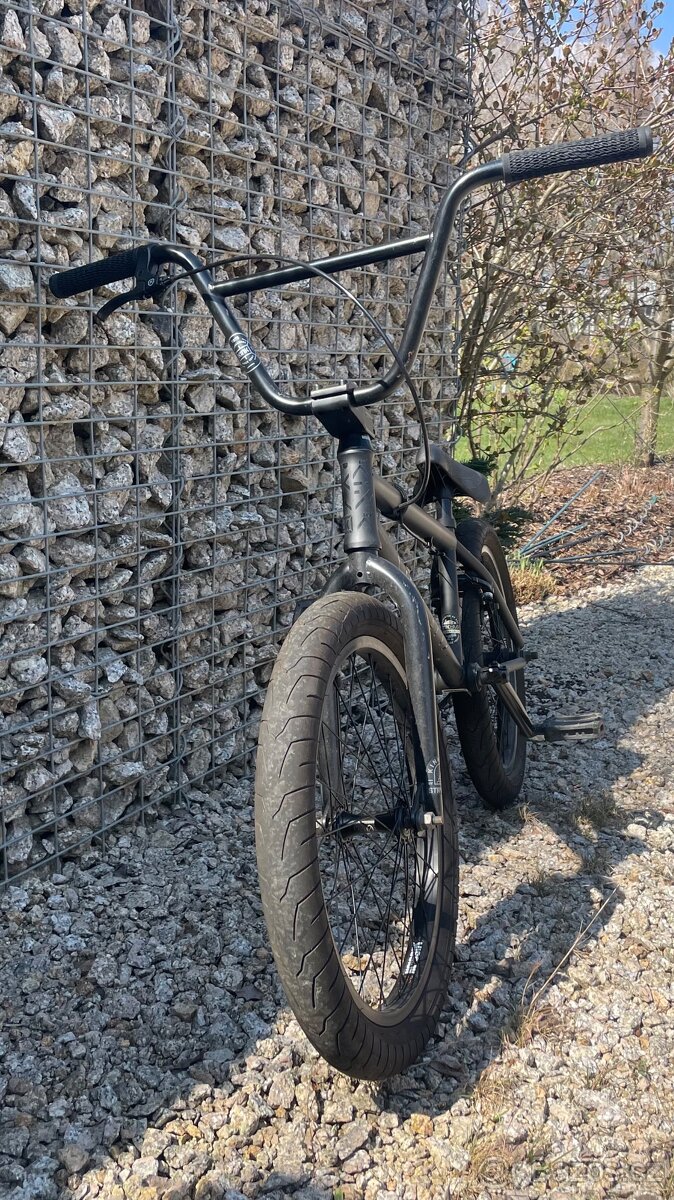 Freestyle BMX Kolo KINK - Launch 20" - 2