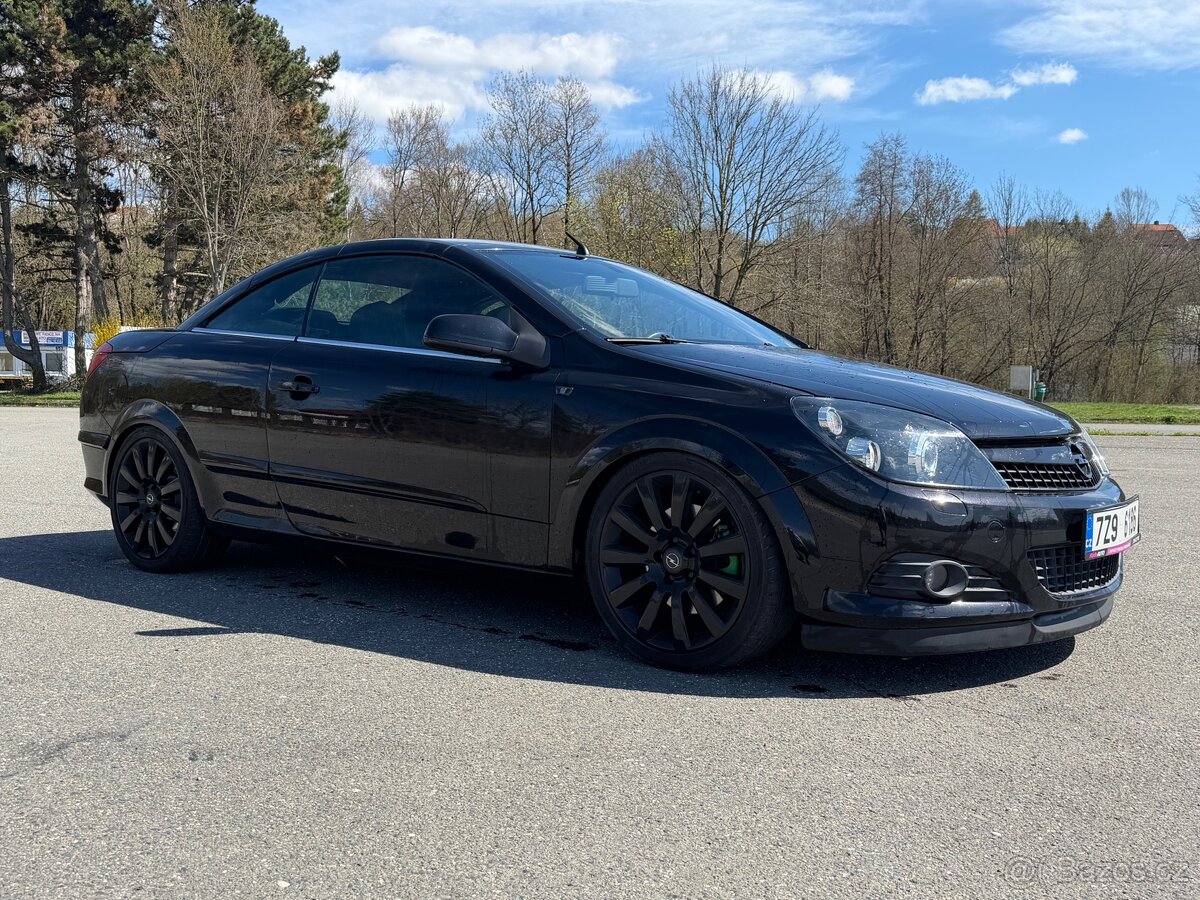 Opel Astra Twintop - 2