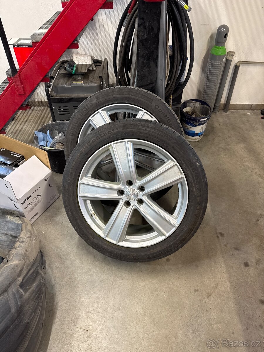 Kola Dezent 265/45R20 - 2