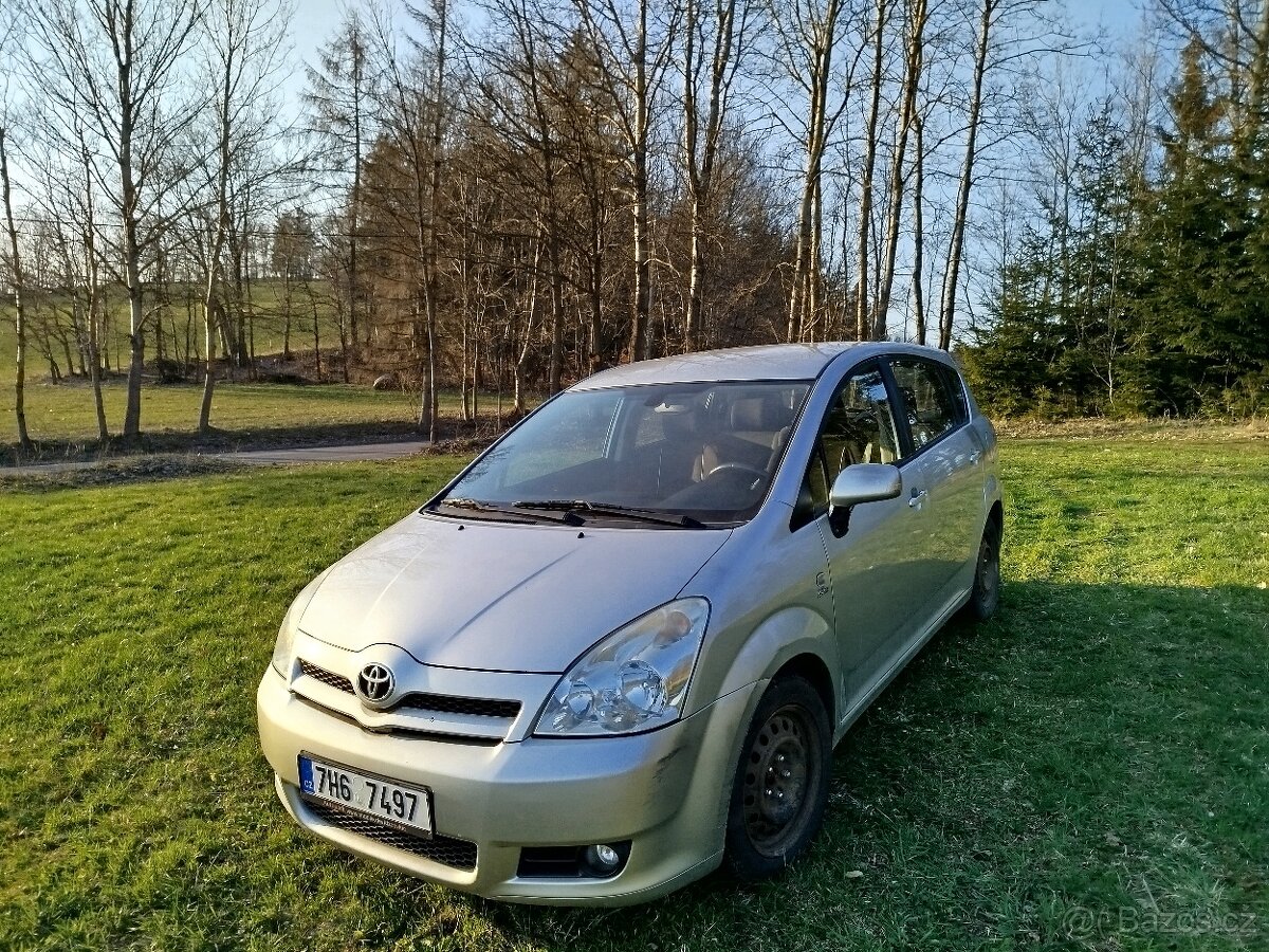 Toyota Corolla Verso - 2