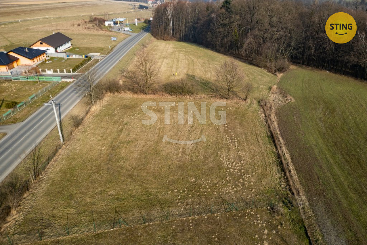 Stavební pozemek ve Vojkovicích u F-M 1.702m2, 132873 - 2