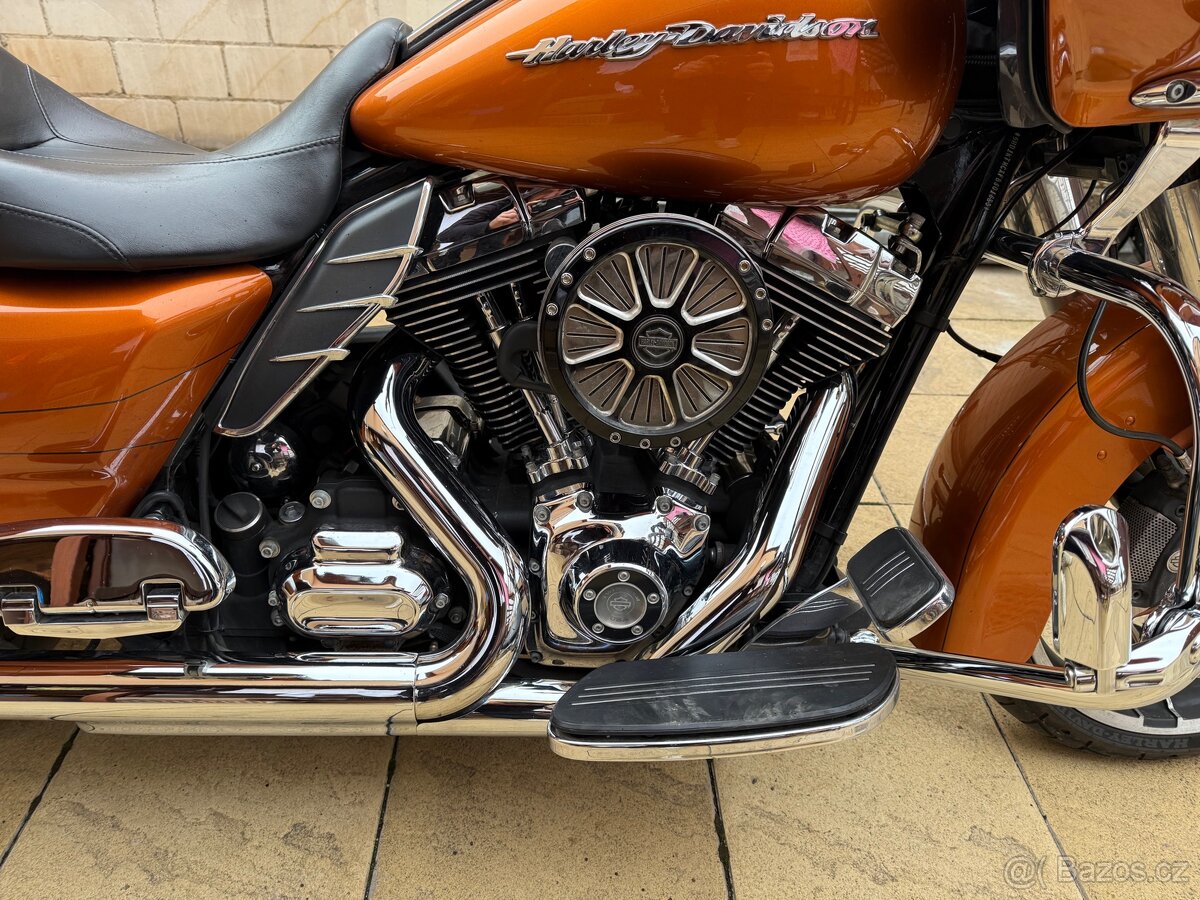 Harley davidson road glide speciál - 2