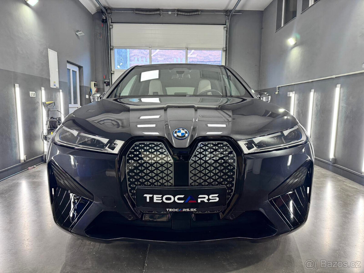 BMW iX Xdrive 40 SPORT - 2