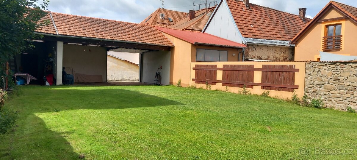 Dům na náměstí - 2