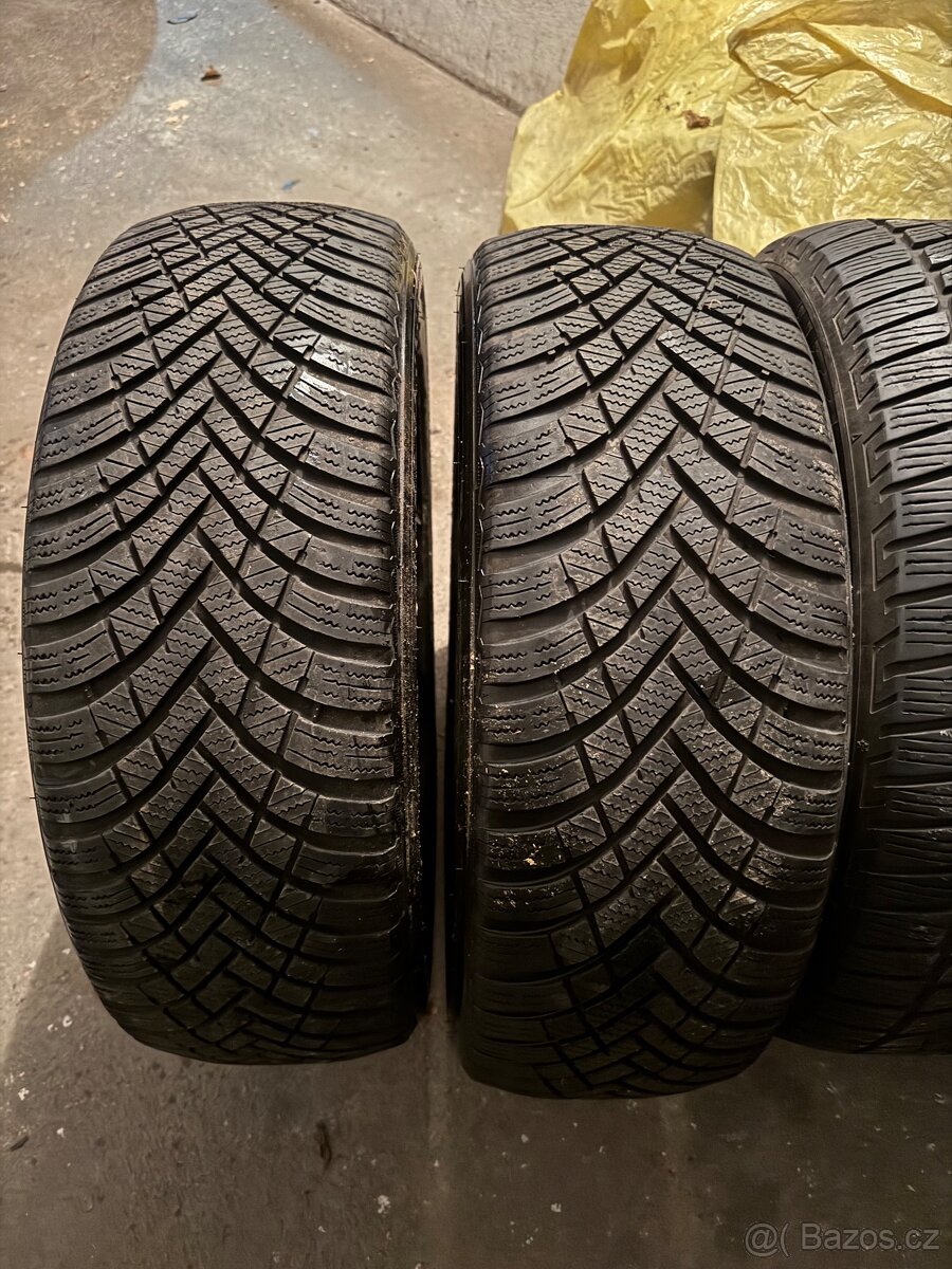 205/55R17 - 2
