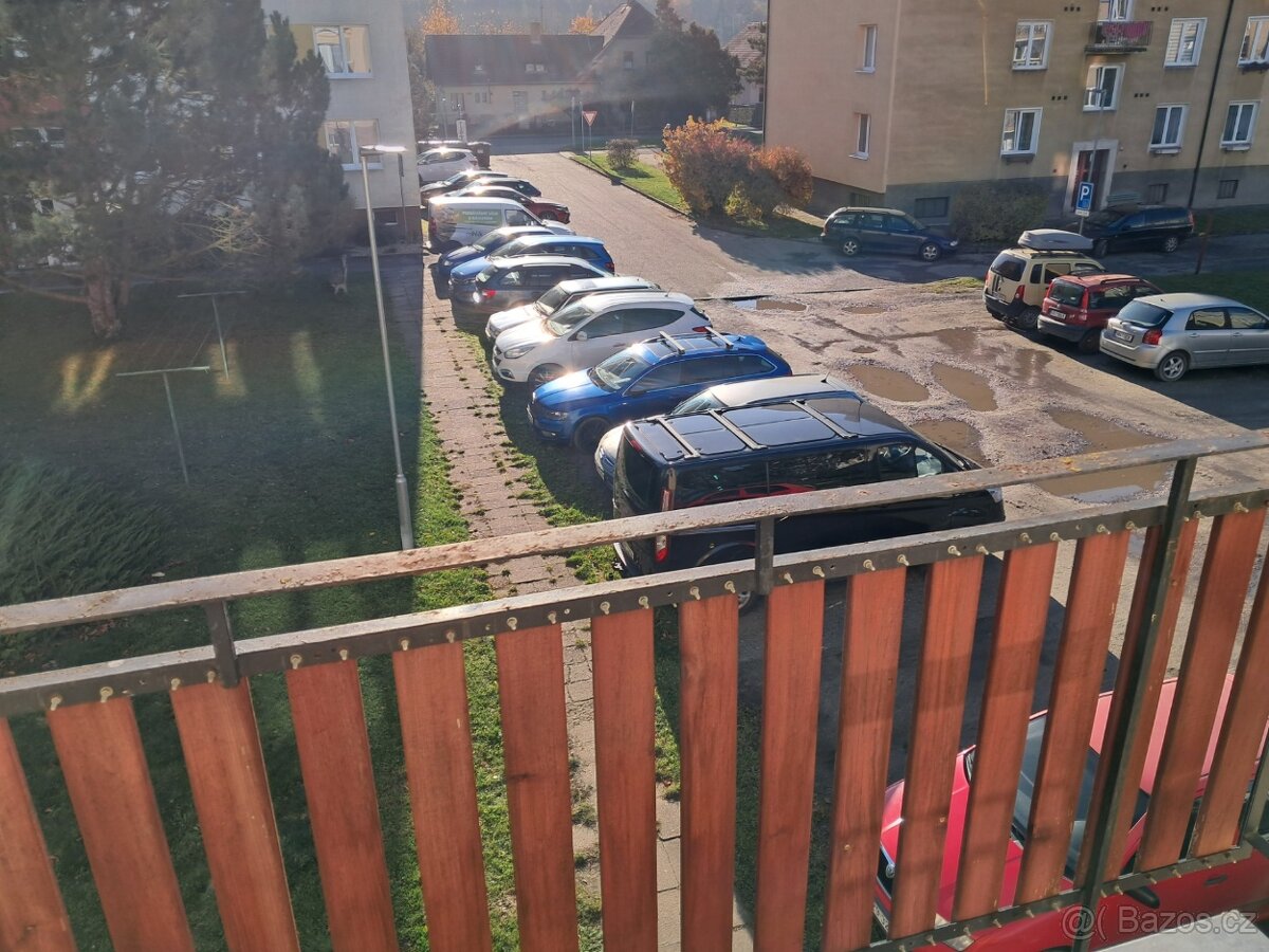 Pronájem bytu 2+1 v Týnci nad Sázavou. - 2