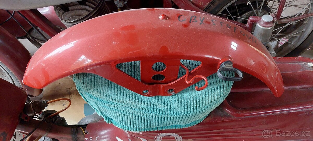 Honda cbx přední blatník - 2