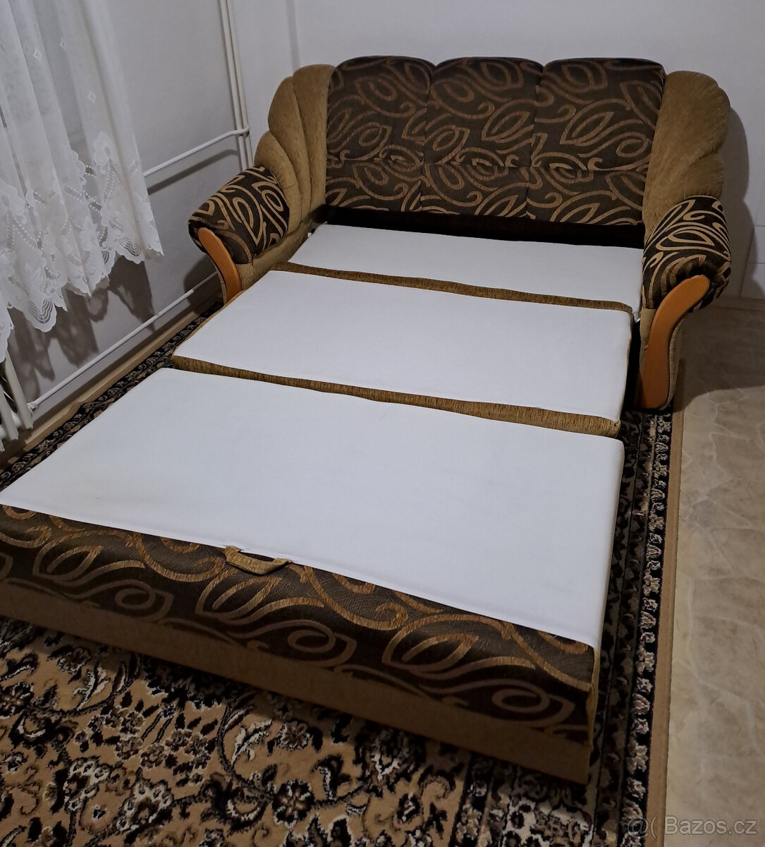 Prodám rozkládací gauč (občasné spaní - lůžko 135x190) - 2