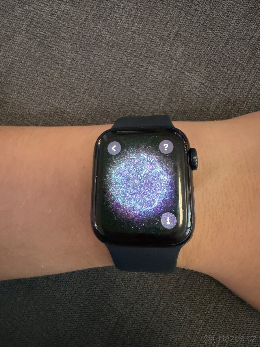 Apple Watch SE 2022, 40mm černé - 2