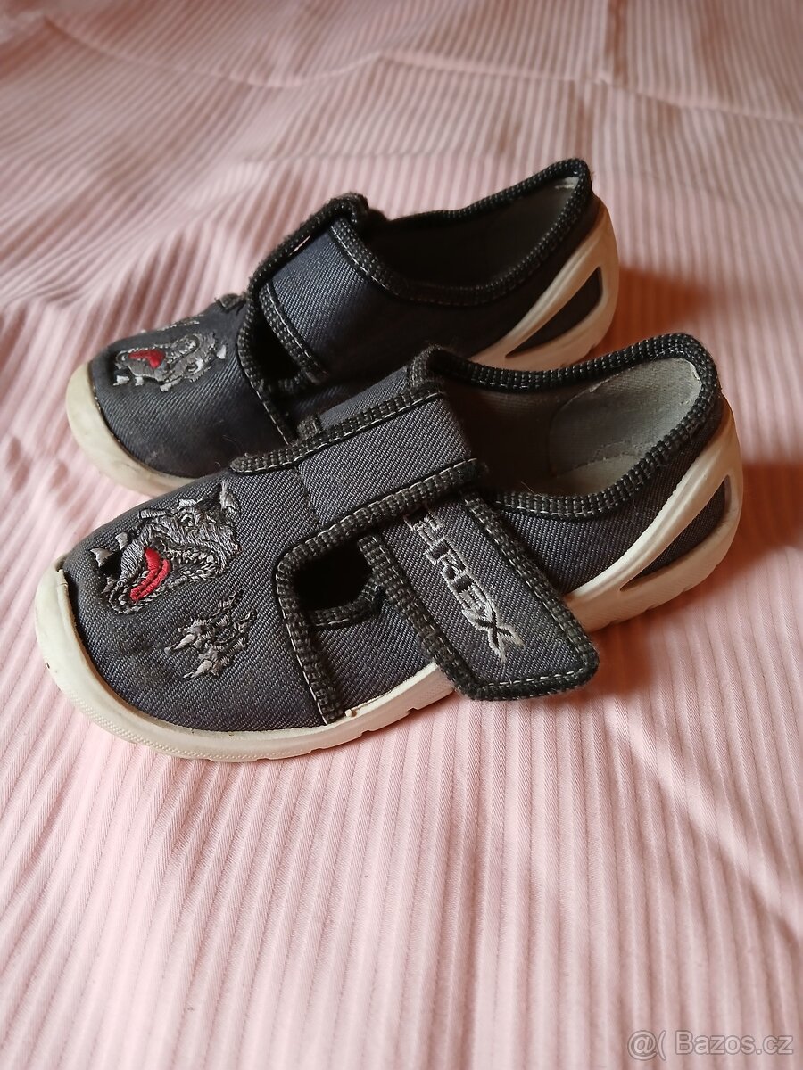 Dětské bačkory a sandále vel. 28, 27, 25, 24 - 2