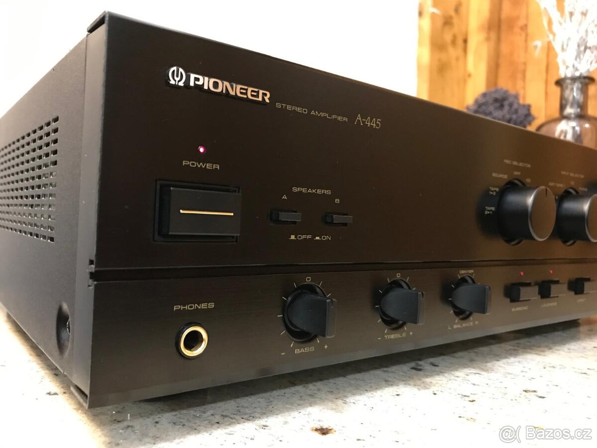Pioneer A-445 Top stav - 2