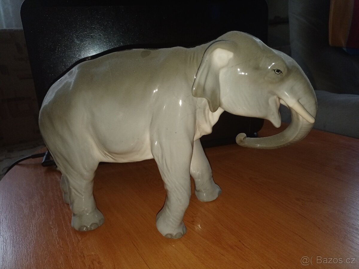 Soška slon retro koupím - 2