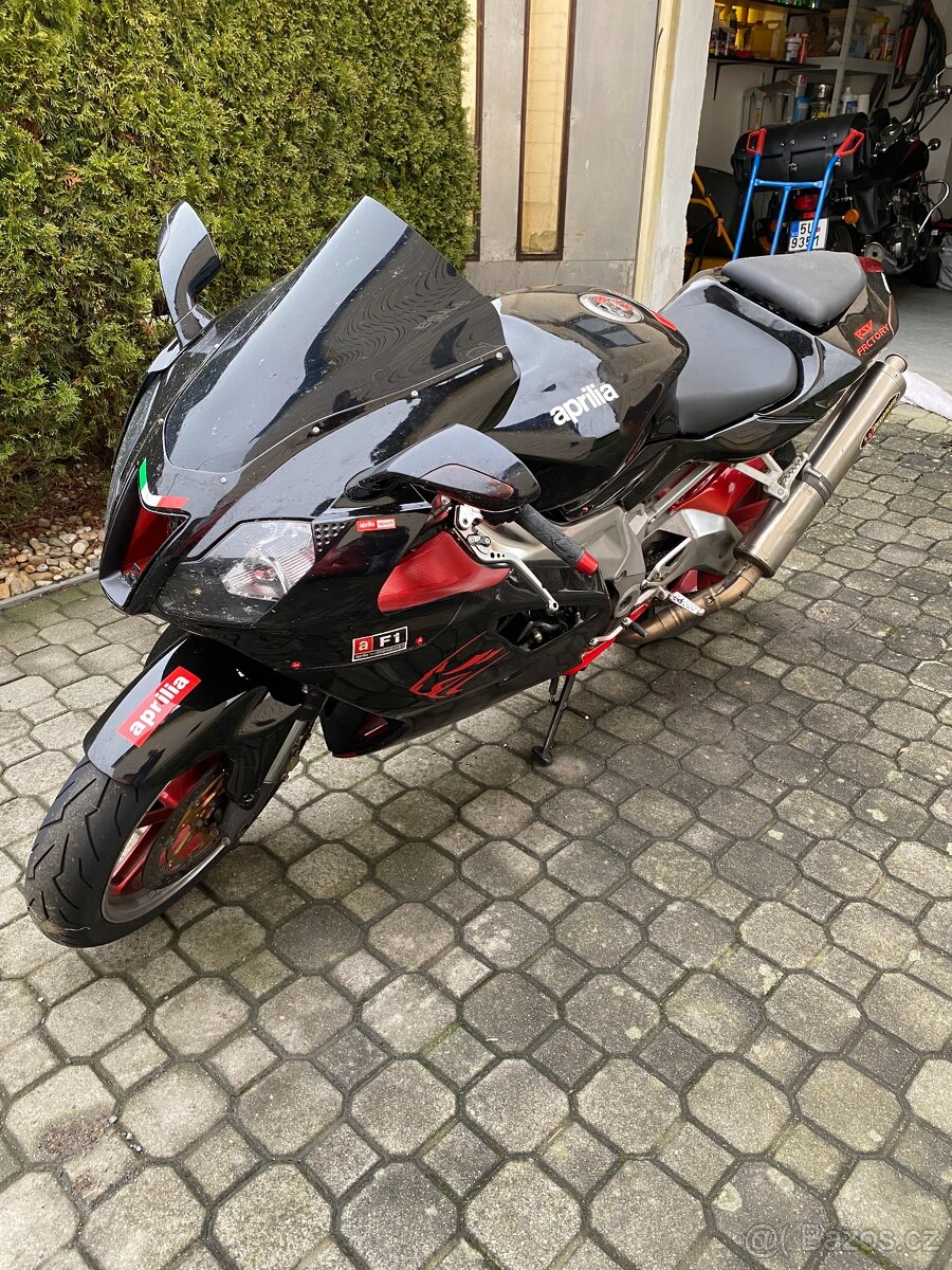Aprilia RSV 1000 R - 2