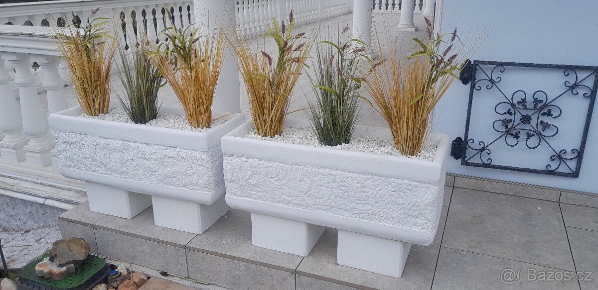 Velký květináč dr.mramor bílý 4ks - 2