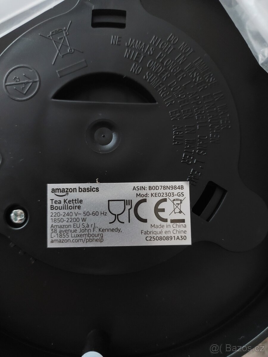 Elektrický varná konvice 1,7L - 2