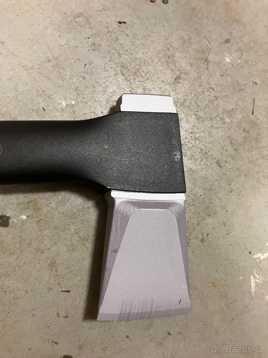 Sekera Fiskars X25 - 2