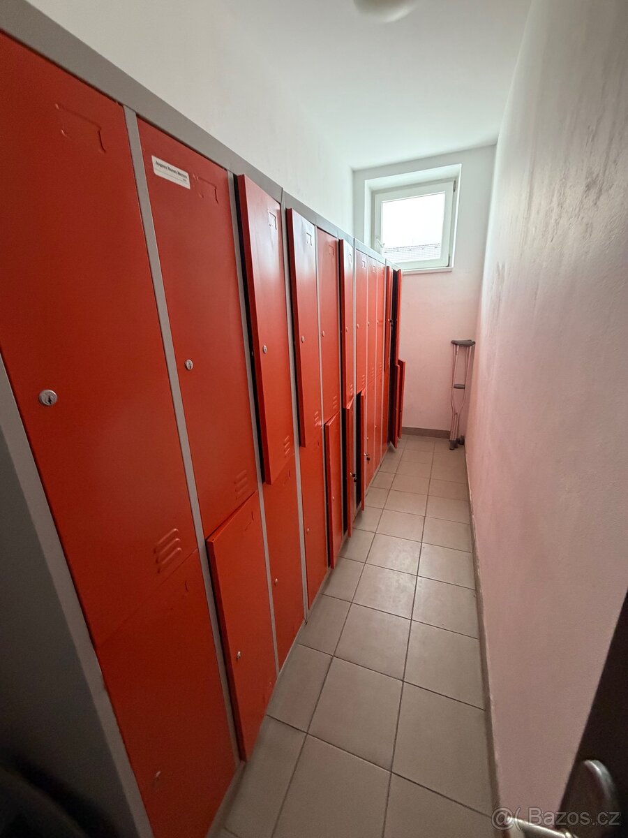 Plechové šatní skříně - 2