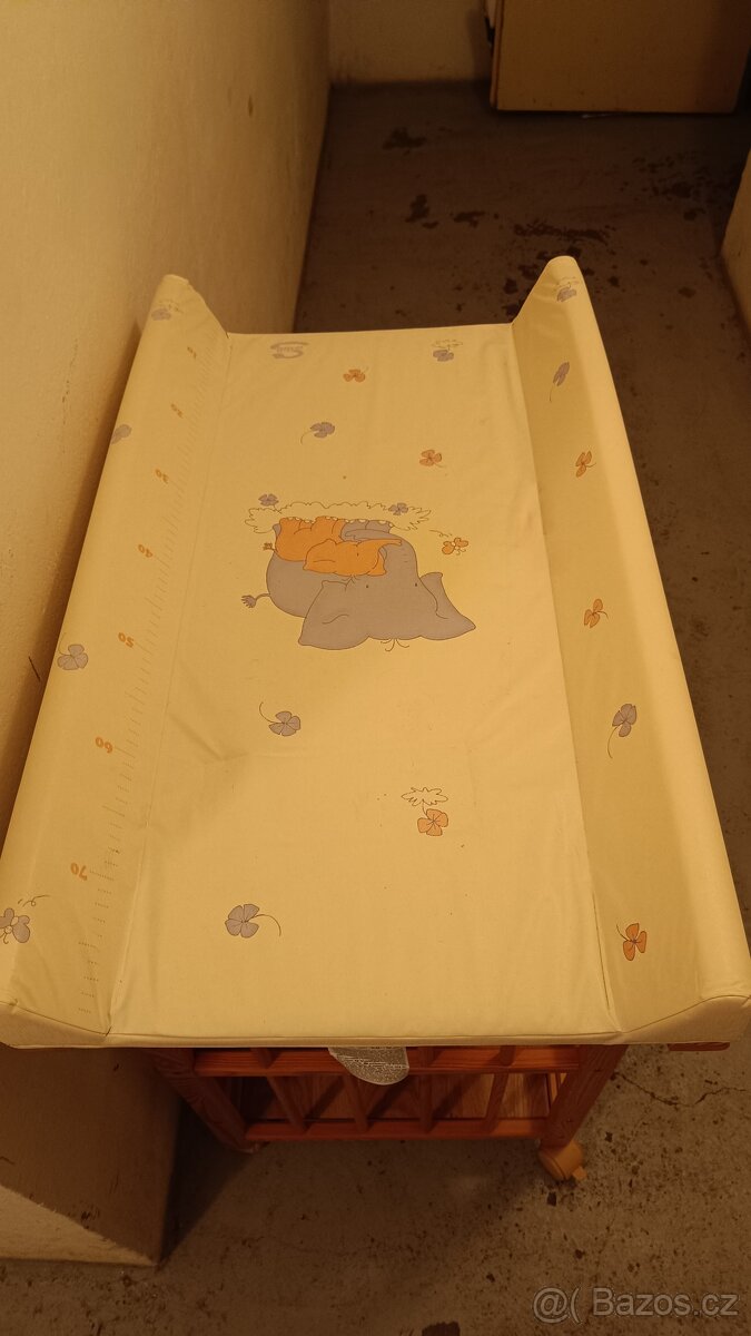 Přebalovací pult - 2