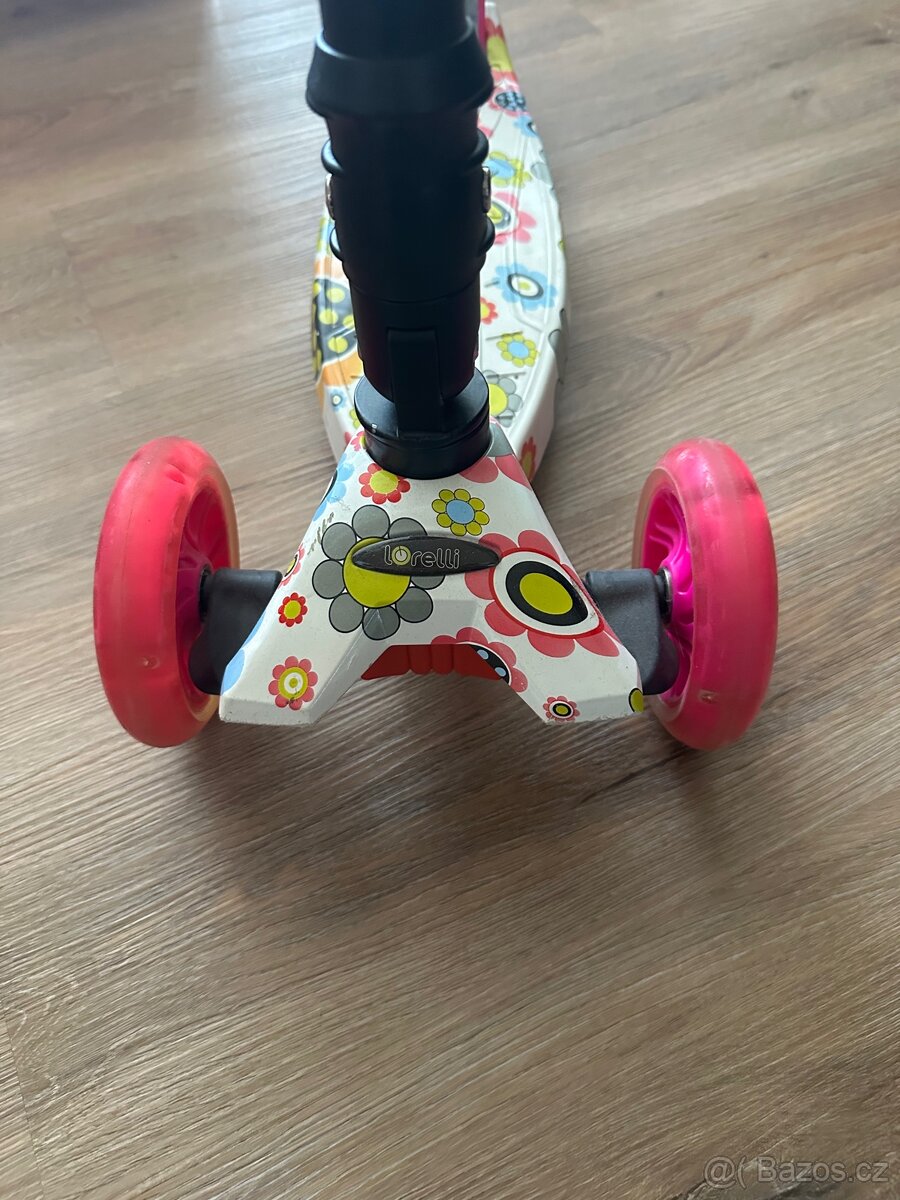 Detska kolobezka lorelliemotion rapid - 2