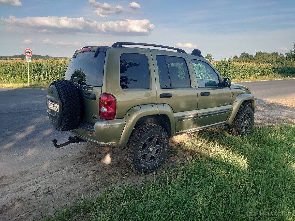 Jeep Cherokee KJ Renegade - 2