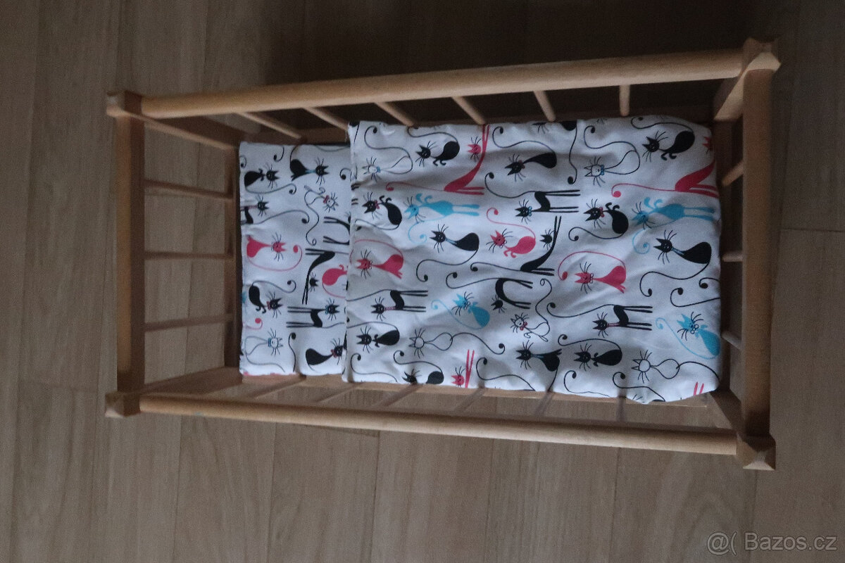 Postýlka pro panenky - 2