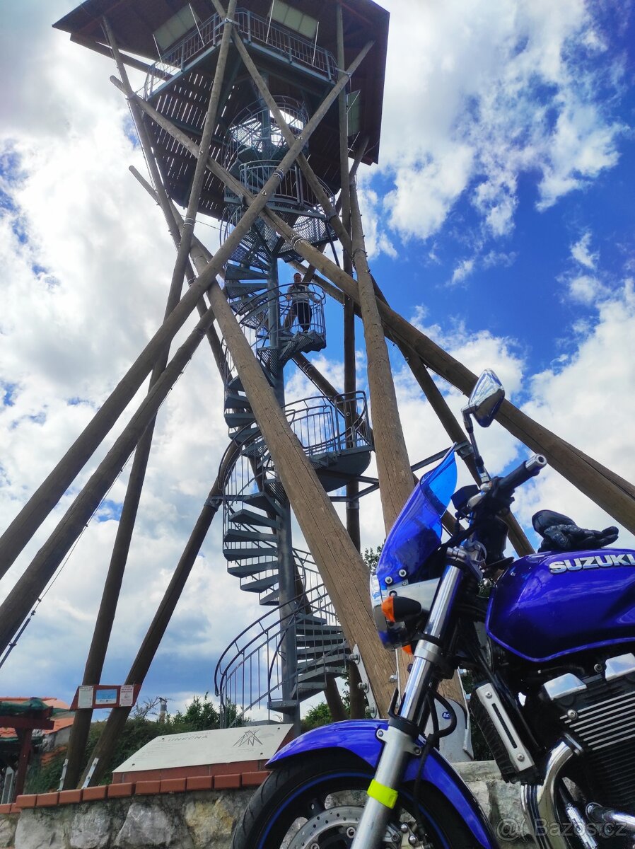 Suzuki GSX1400 - 2