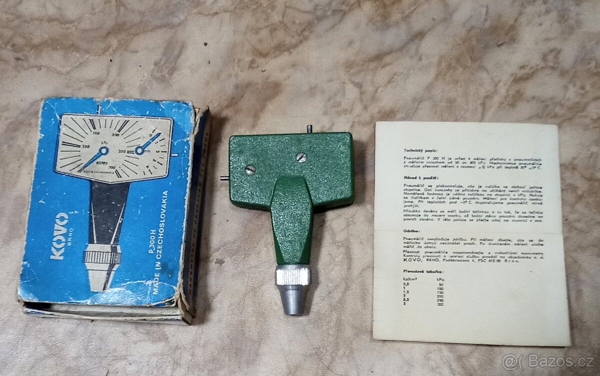 Retro pneuměřič P 300 H - 2