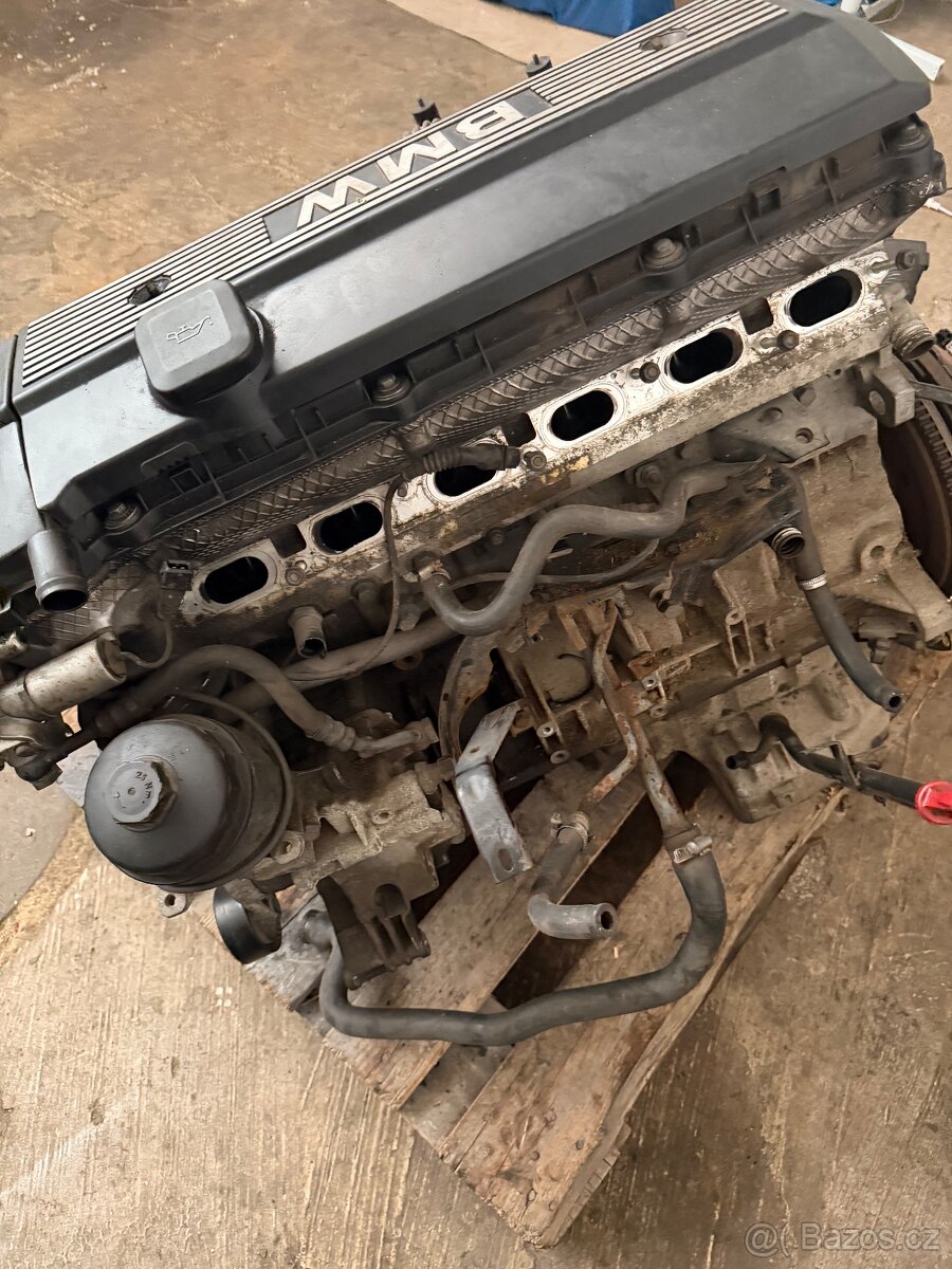 m52b20 - 2