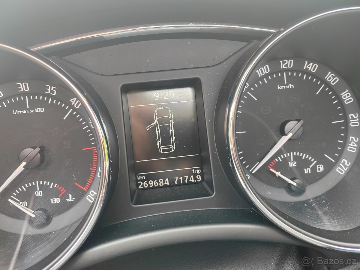 Škoda Superb 2.0 tdi - 2