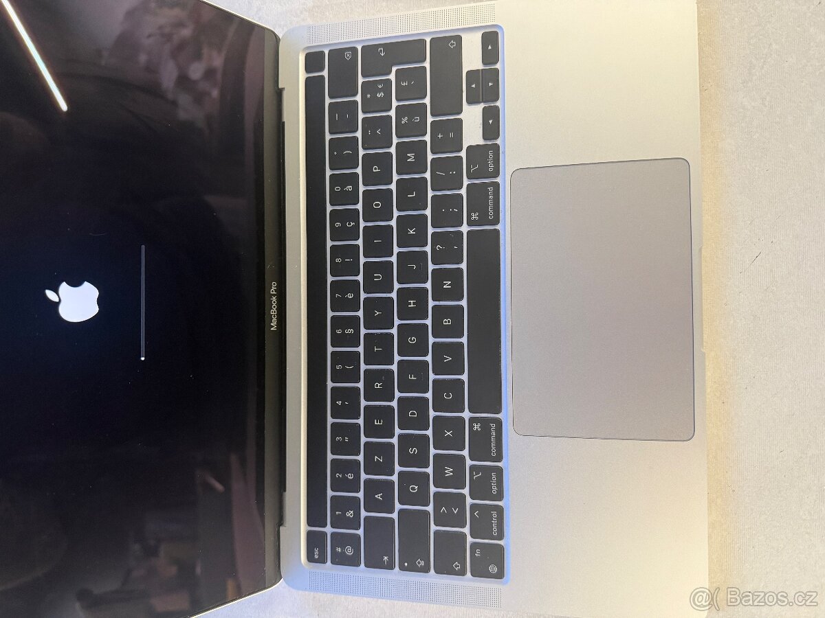 Apple MacBook Pro M2 13” - 2