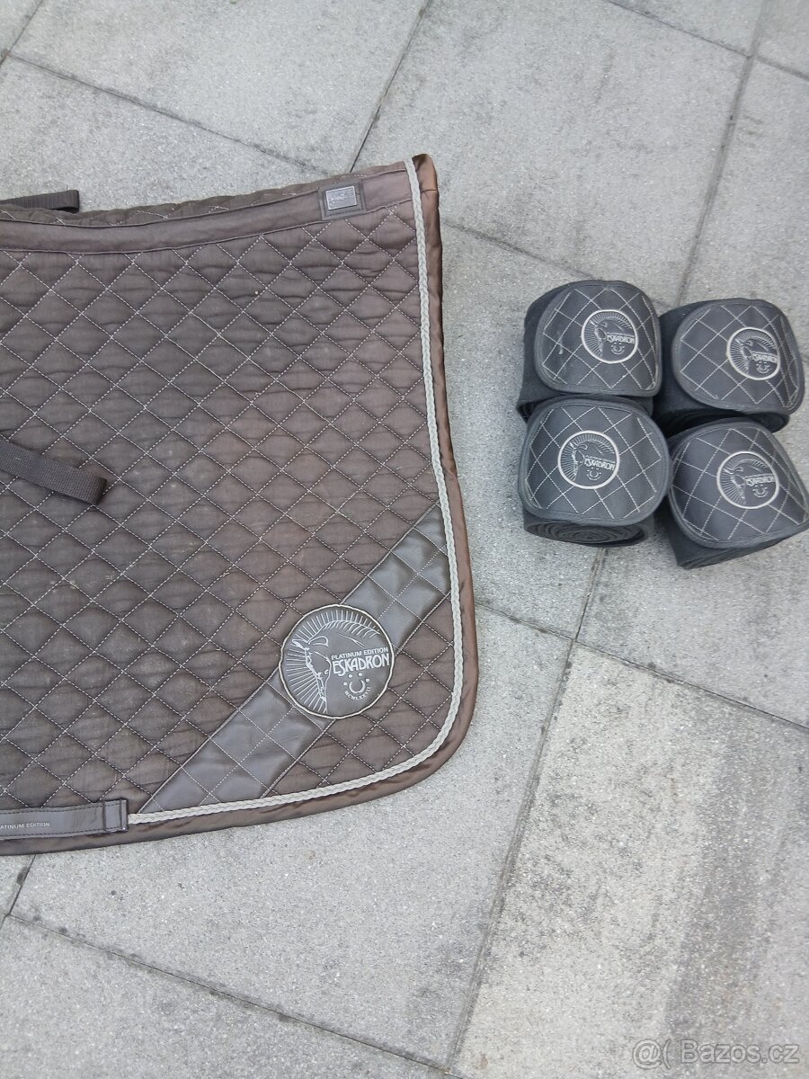 Eskadron 1ks/330,- - 2