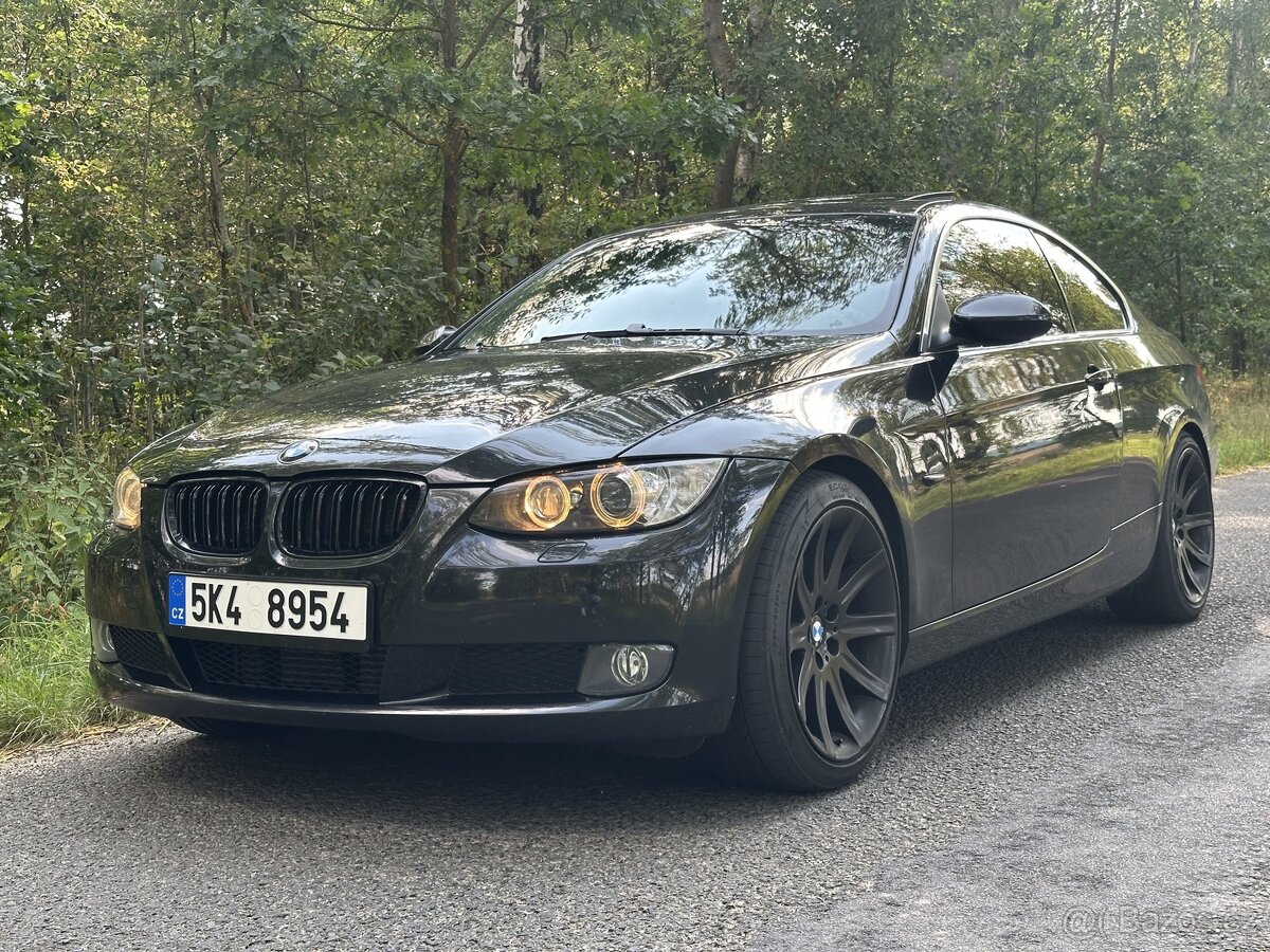 Prodám BMW E92 330d - 2