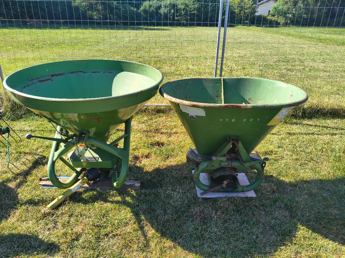 Práškovač Amazone 300 kg dva talíře - 2