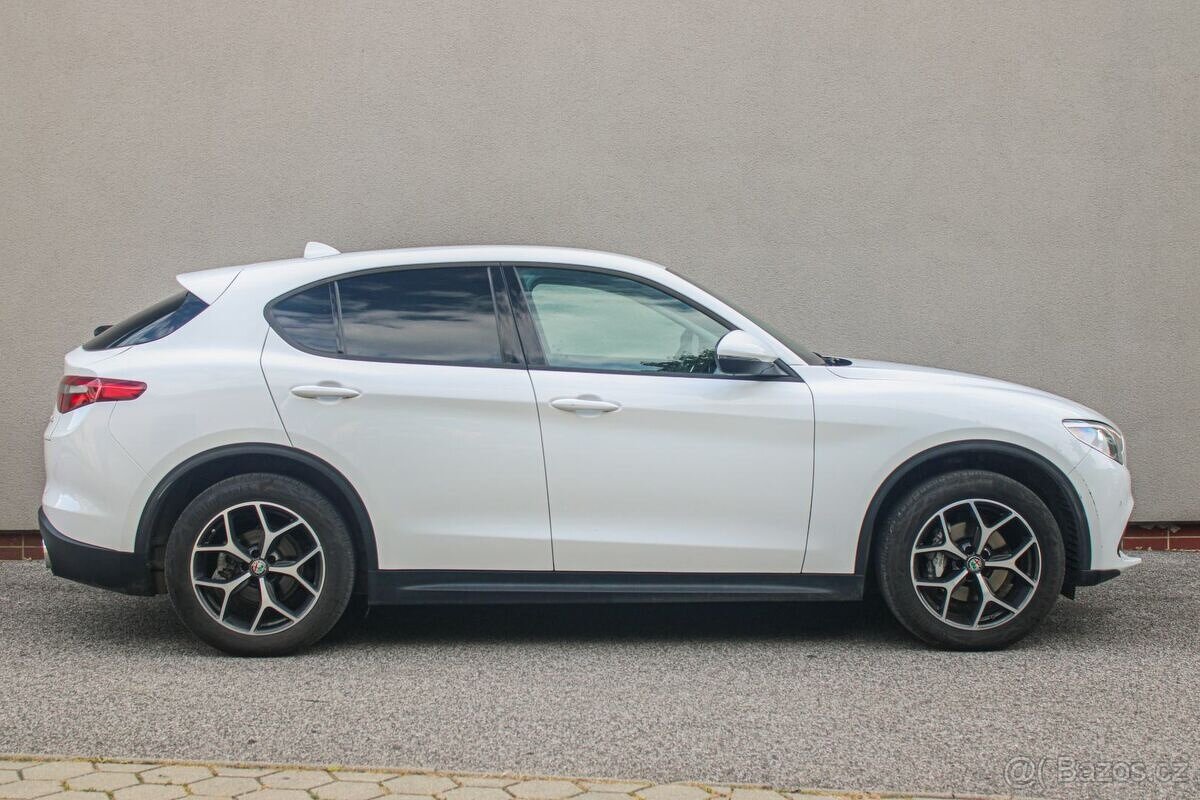Alfa Romeo Stelvio 2.2 JTD AWD A/T - 2