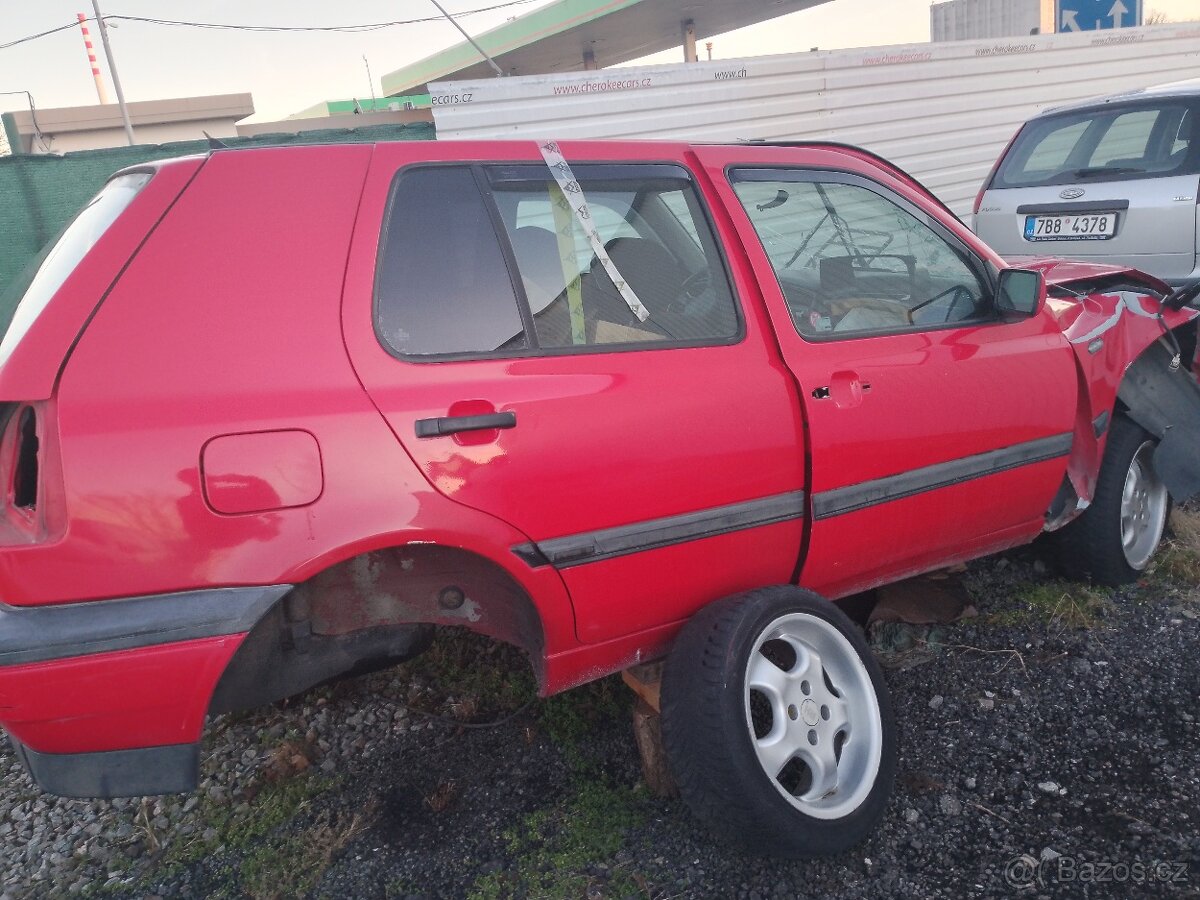 Golf 3 - 2