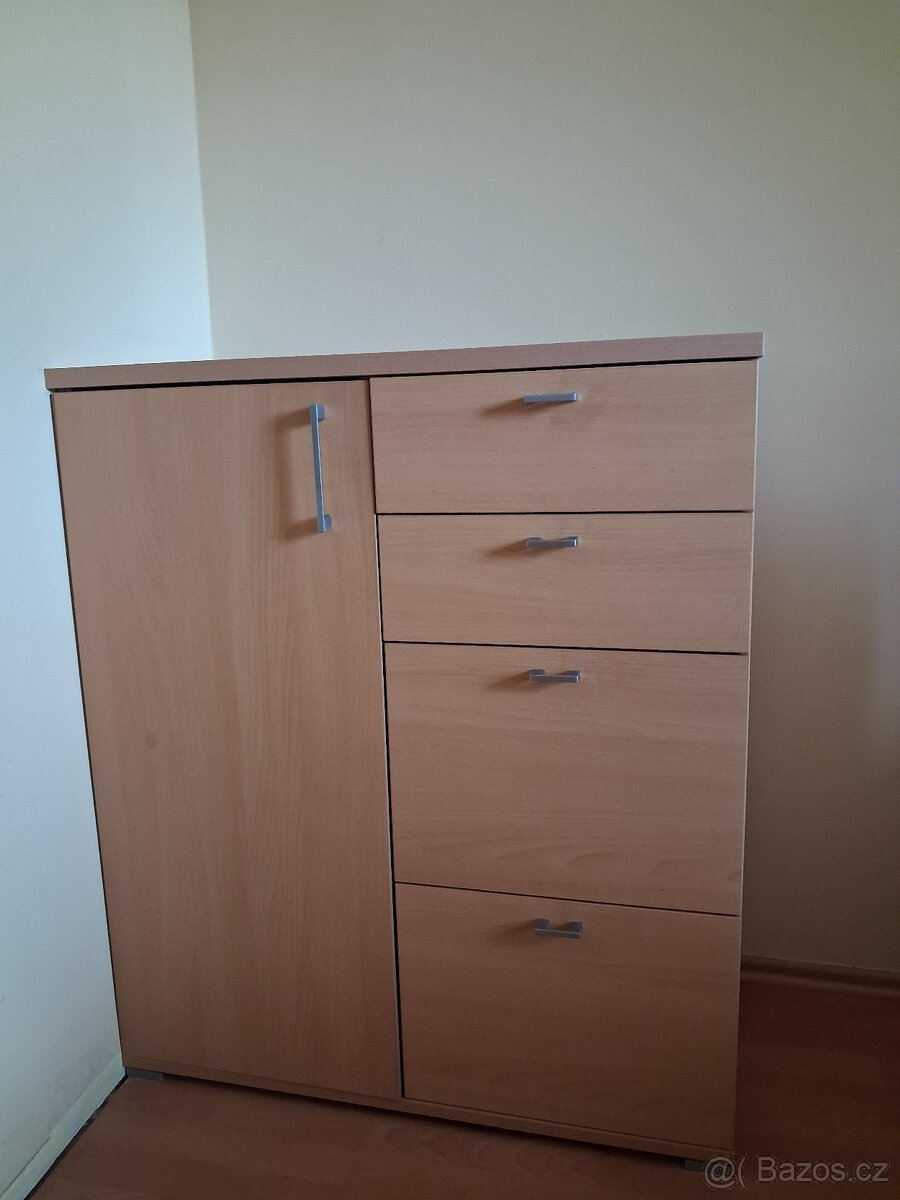 Pěkná komoda - 2