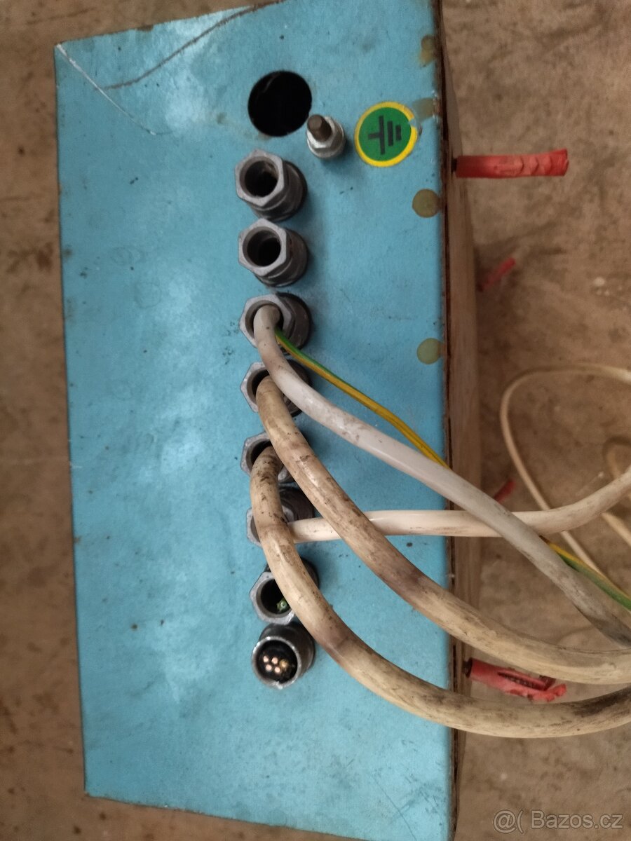 ROZVADEC NA ZED 220V - 2