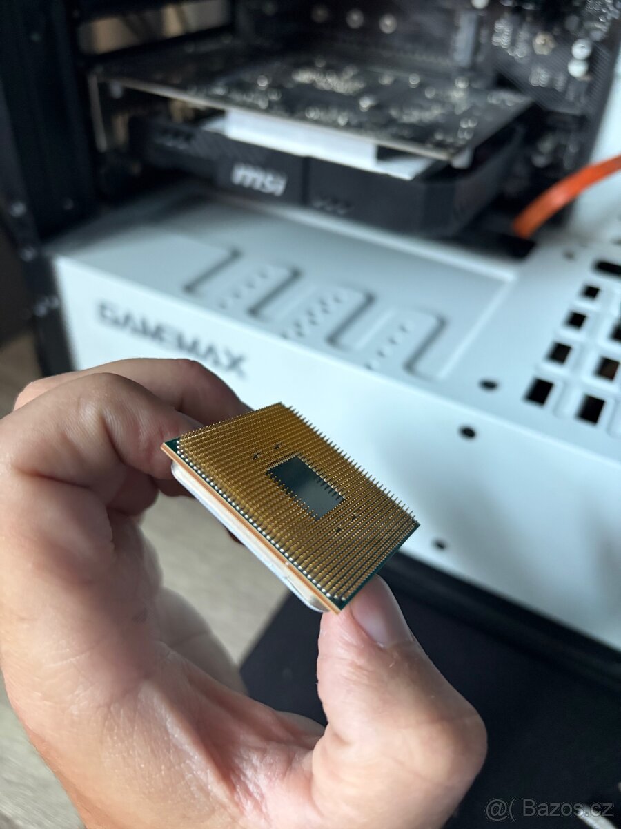 AMD RYZEN 3 1200 + chladiče (Wraith Stealth). - 2