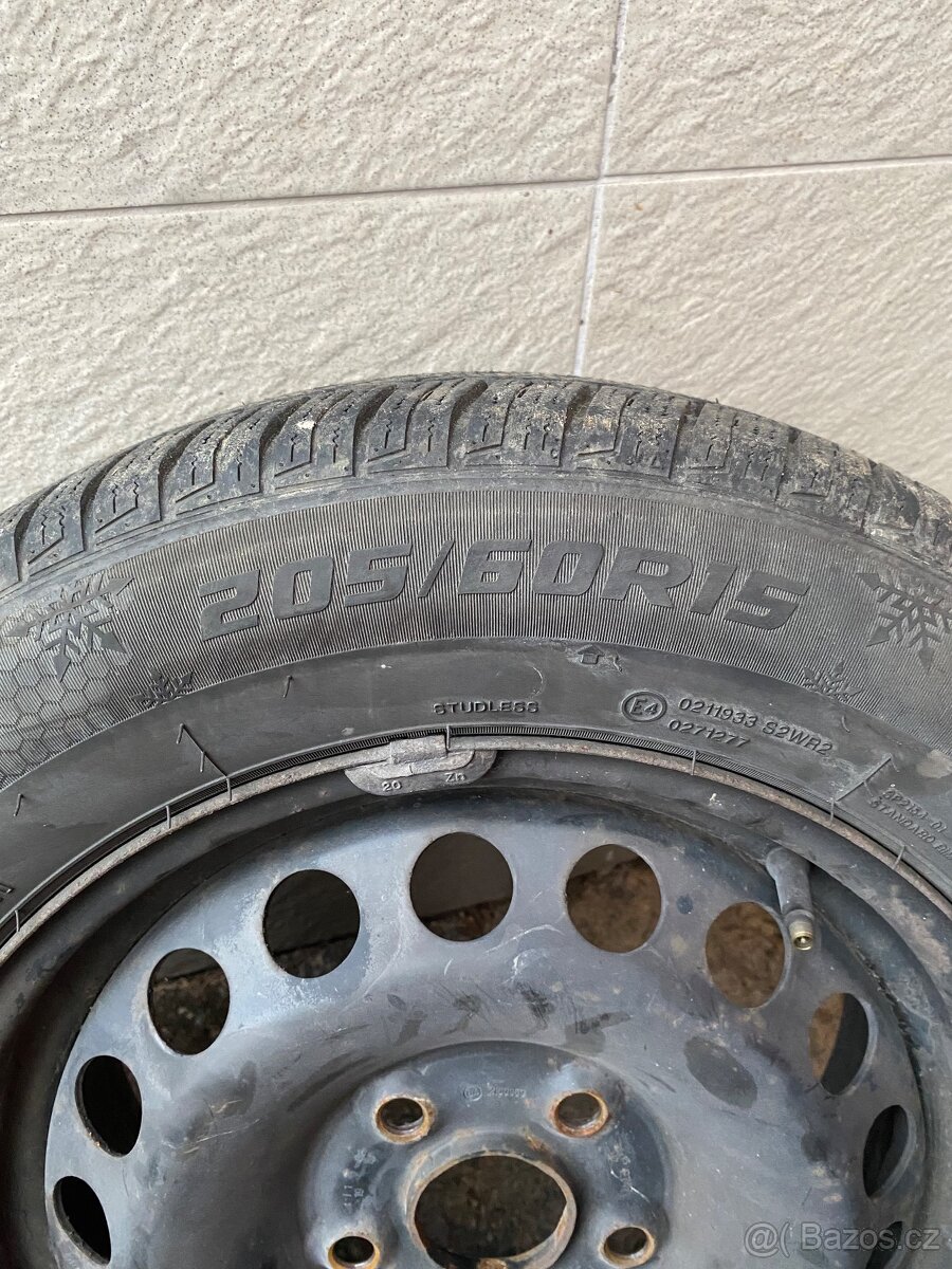 Disky s pneumatiky 205/60 R15 - 2