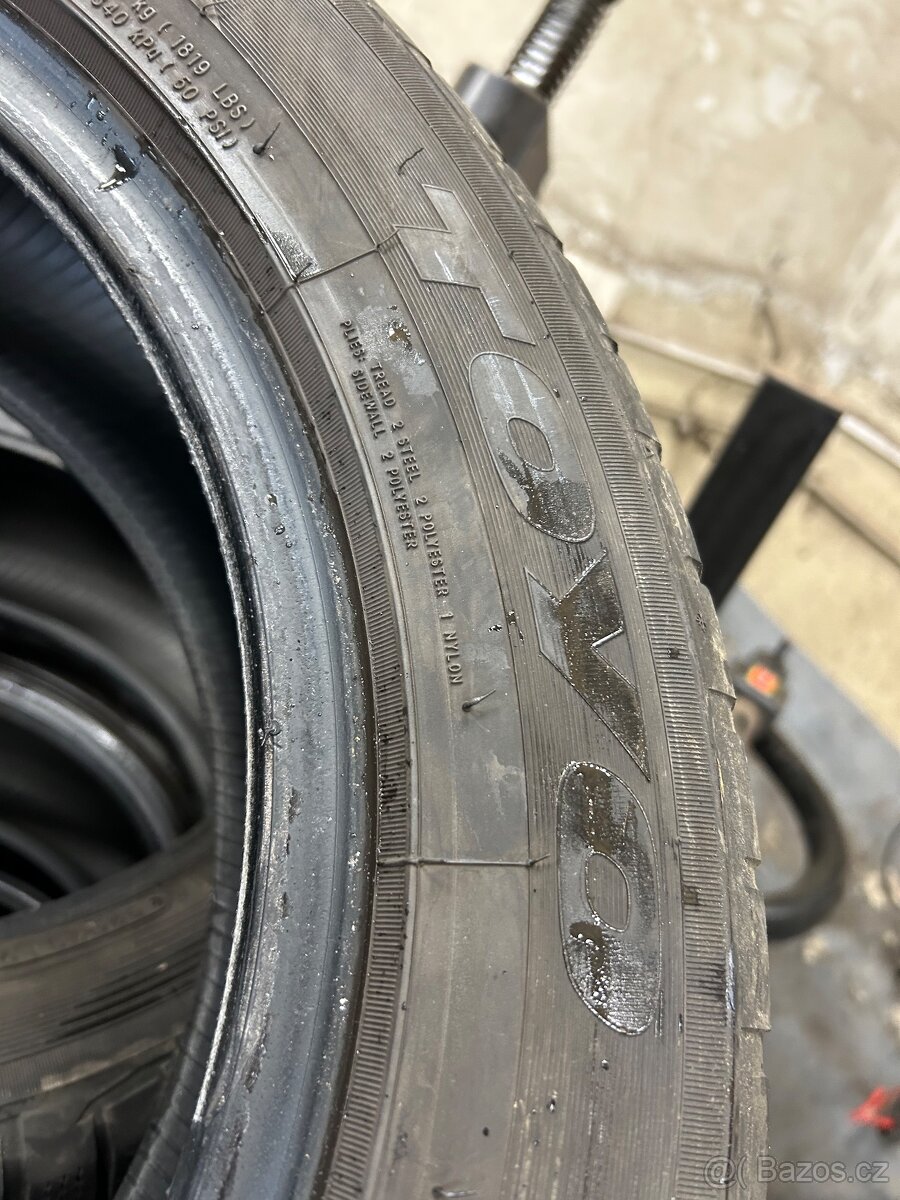 225/55 R17 Toyo zimni sada pneu - 2