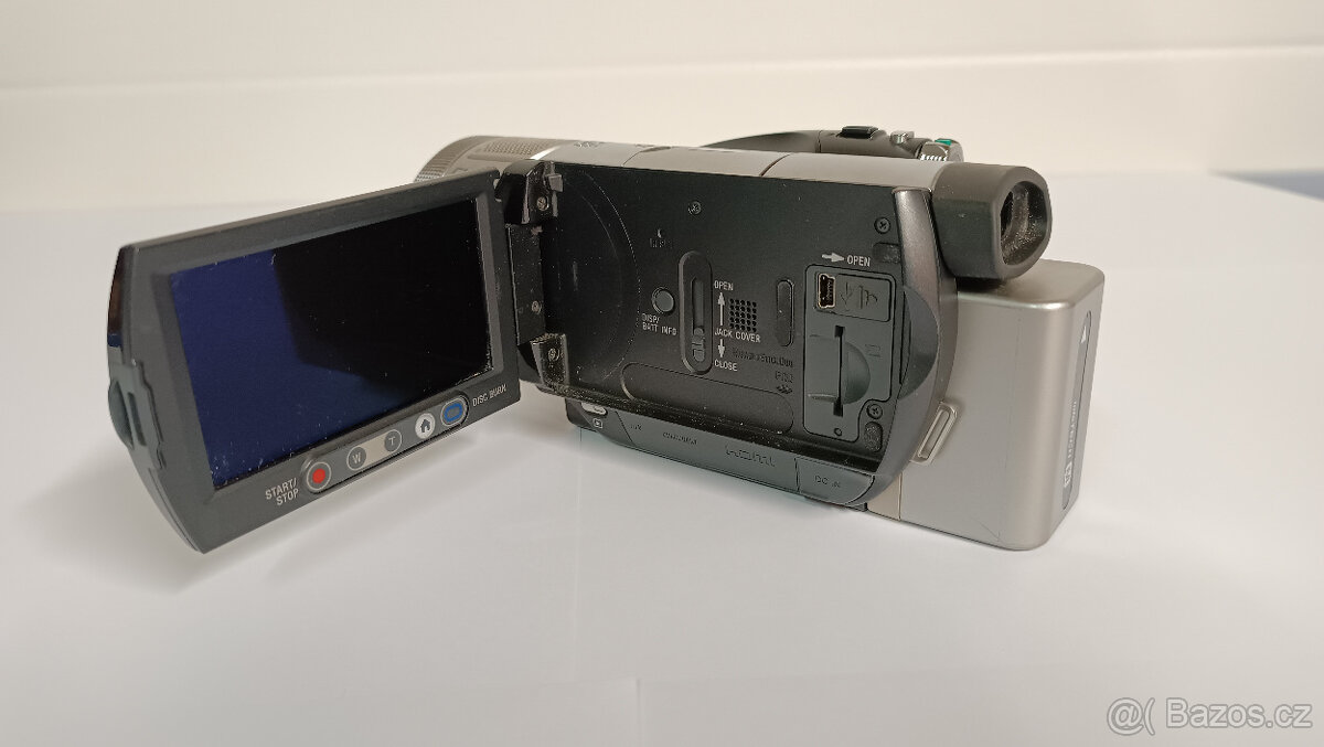 Digitální harddisková videokamera SONY HDR-SR1 - 2