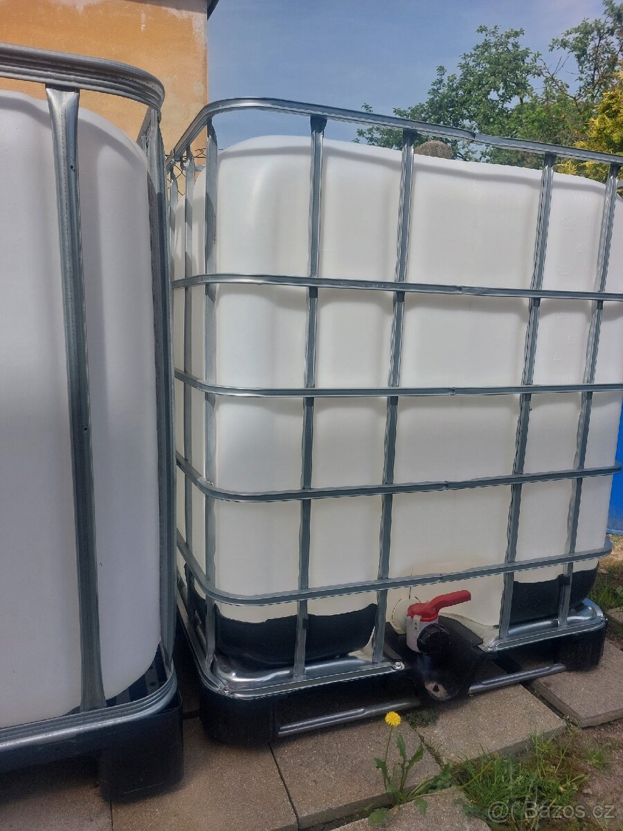 IBC kontejner 1000l na pitnou vodu - 2