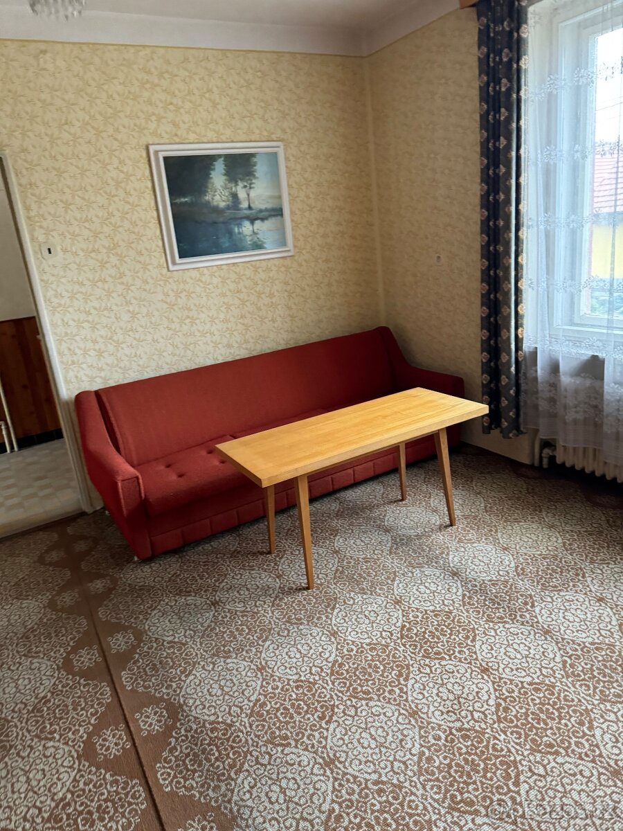 Obývací stěna, sedačka, křesla - 2