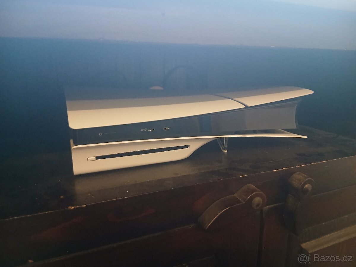 PS5 + volant + herní kokpit - 2