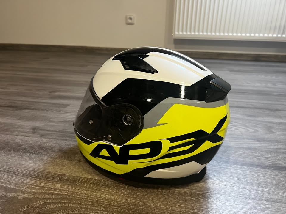 Helma Cassida velikosti M - 2