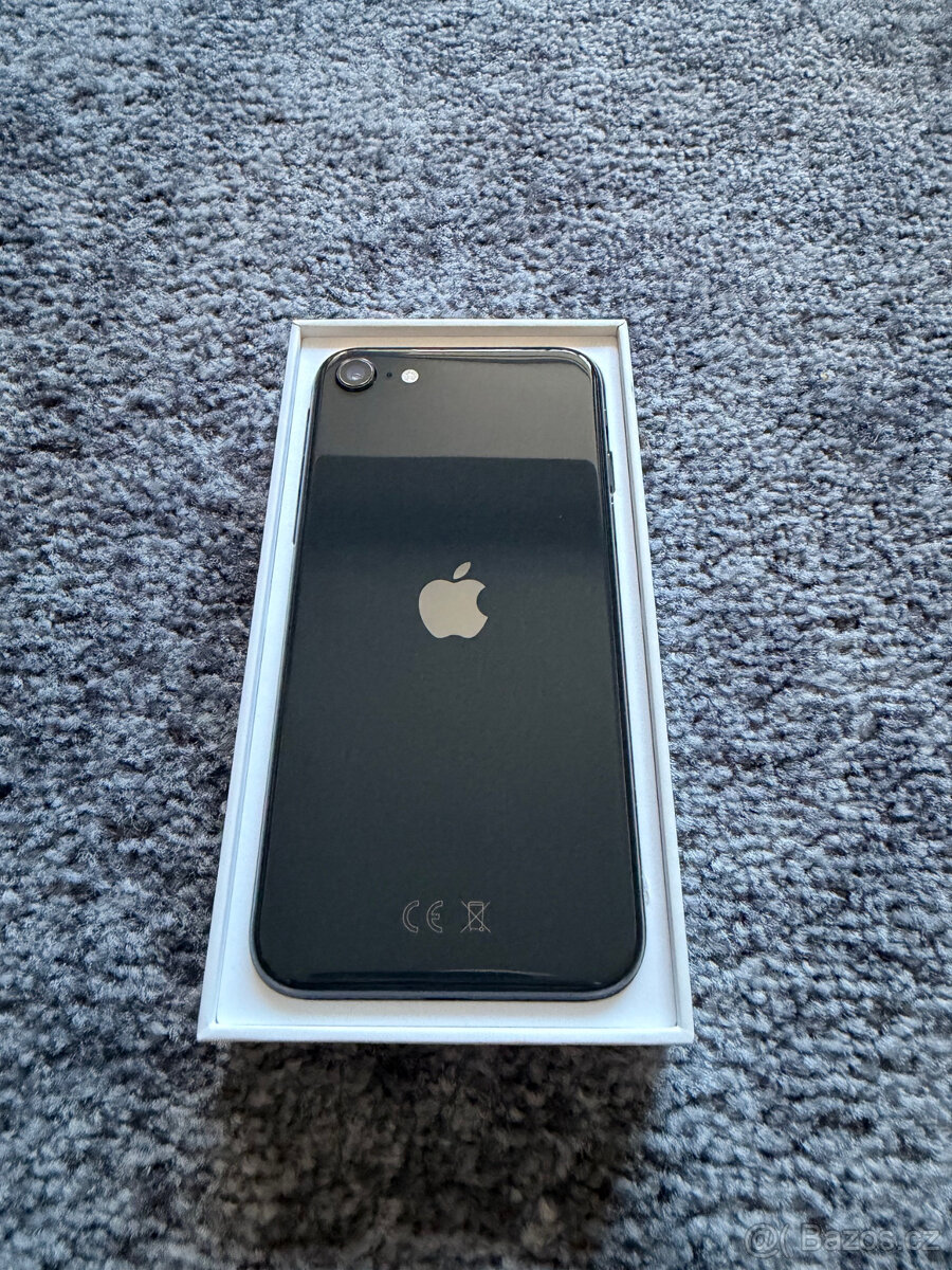 iPhone SE 2020 TOP stav / Baterie 100% - 2