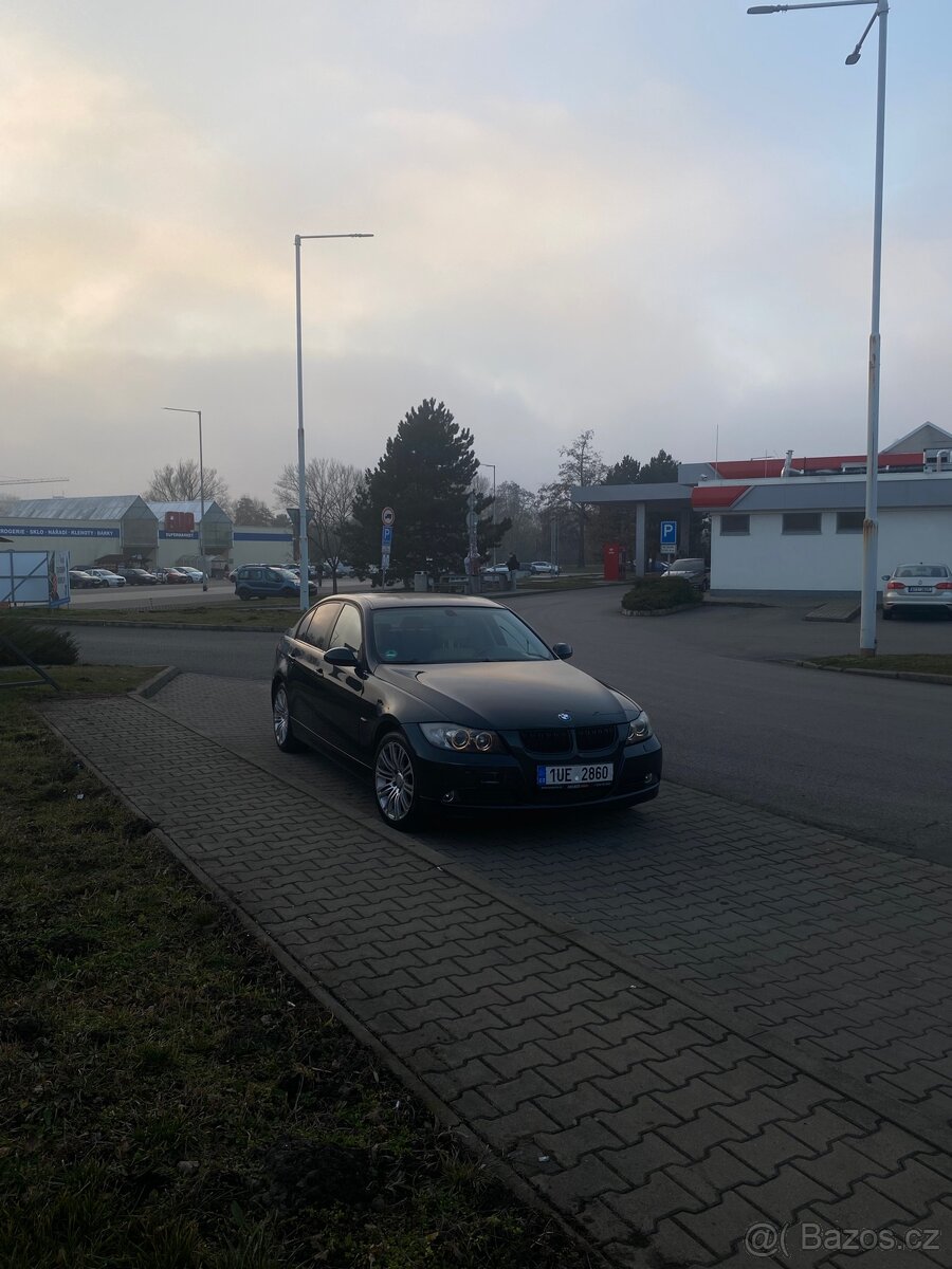 BMW e90 2.0 benzin - 2