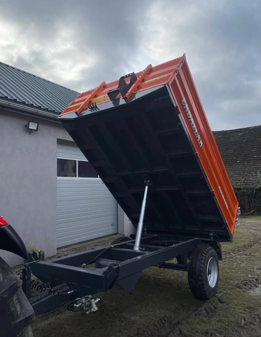 Vlek na traktor 3 stranné sklápění 4,8t - 2