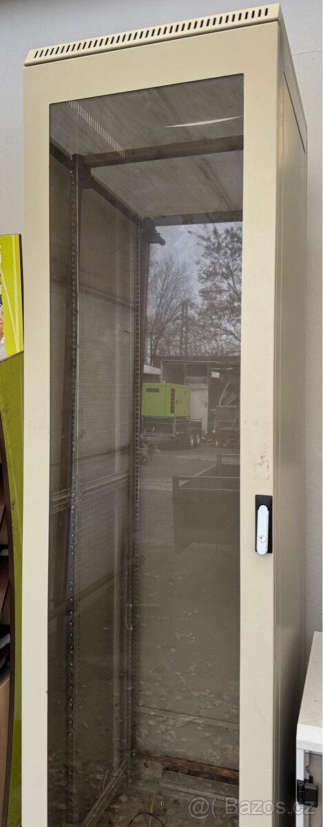 19" , stojanový prosklený RACK 45U - 2